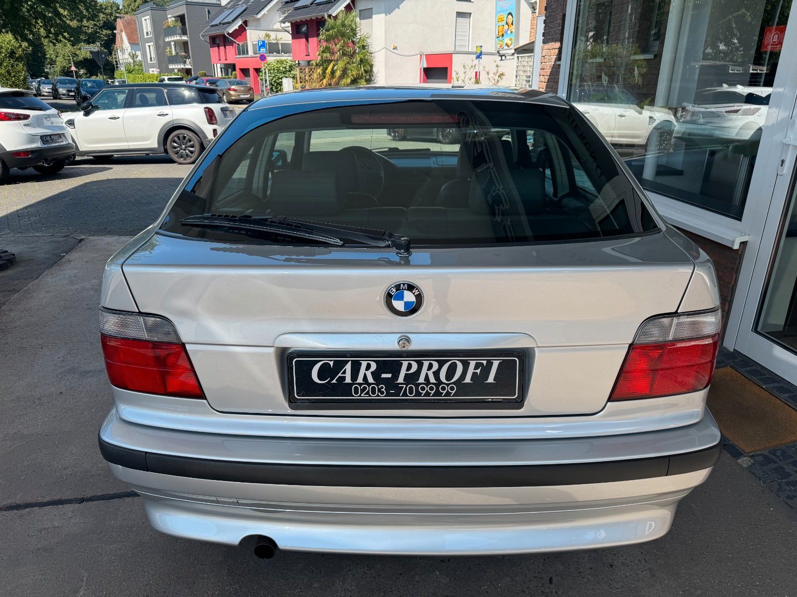 Fahrzeugabbildung BMW 316i Compact Automatik Leder/Klima/2.Hand