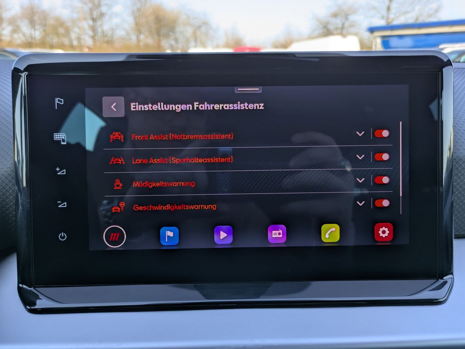 Fahrzeugabbildung SEAT Arona 1.5 TSI FR DSG AHK*ACC*LED*APP*DAB*KAMERA