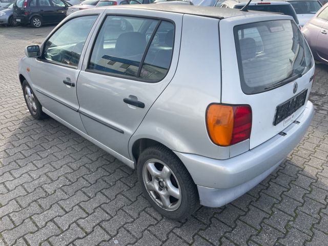 Volkswagen Polo 1,6 Automatik,Tüv 2/25 5-türer