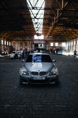 BMW e60 M5 V10 - BMW M5: E60