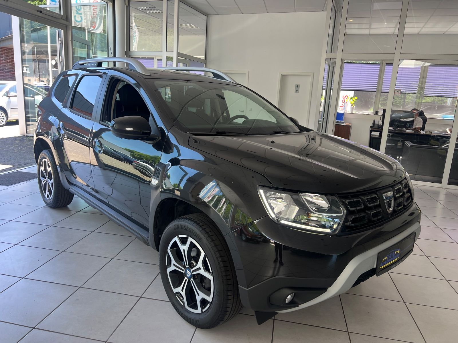Fahrzeugabbildung Dacia Duster II Celebration *NAVI*KAMERA*SITZH*