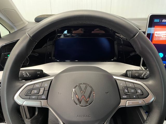 Golf VIII Life 1.5 TSI LED RFK ACC