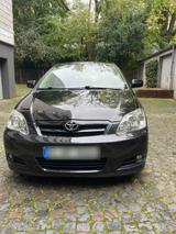 Toyota Corolla 1.6 benzin - Toyota Corolla Gebrauchtwagen in Düsseldorf