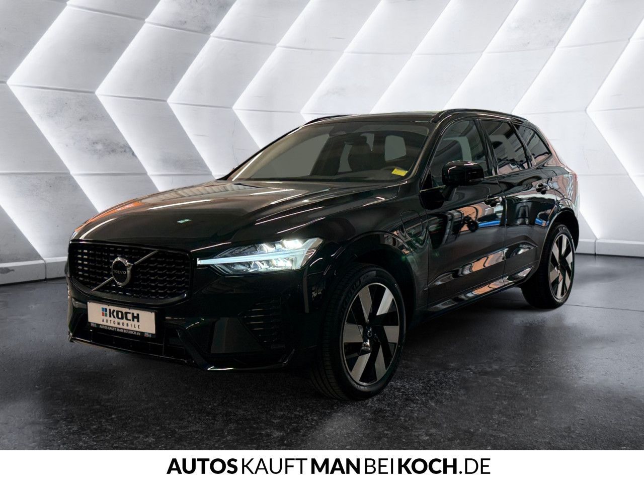 Volvo XC60 T8 Recharge AWD Ultimate Dark PANO STHz HUD imagem 3