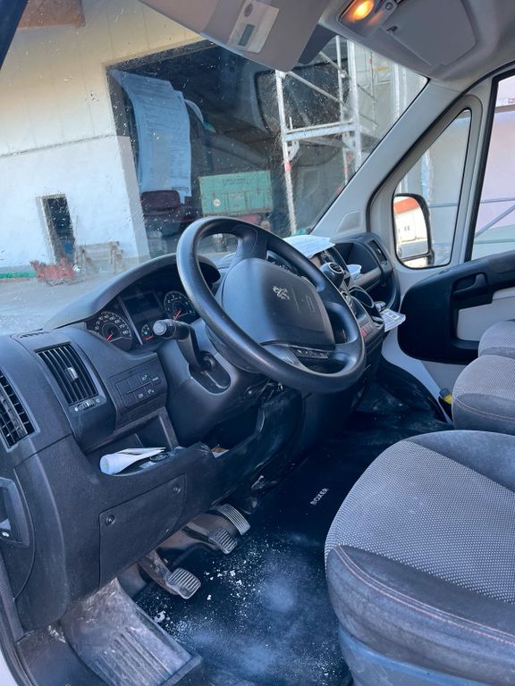 Image of Peugeot Boxer
