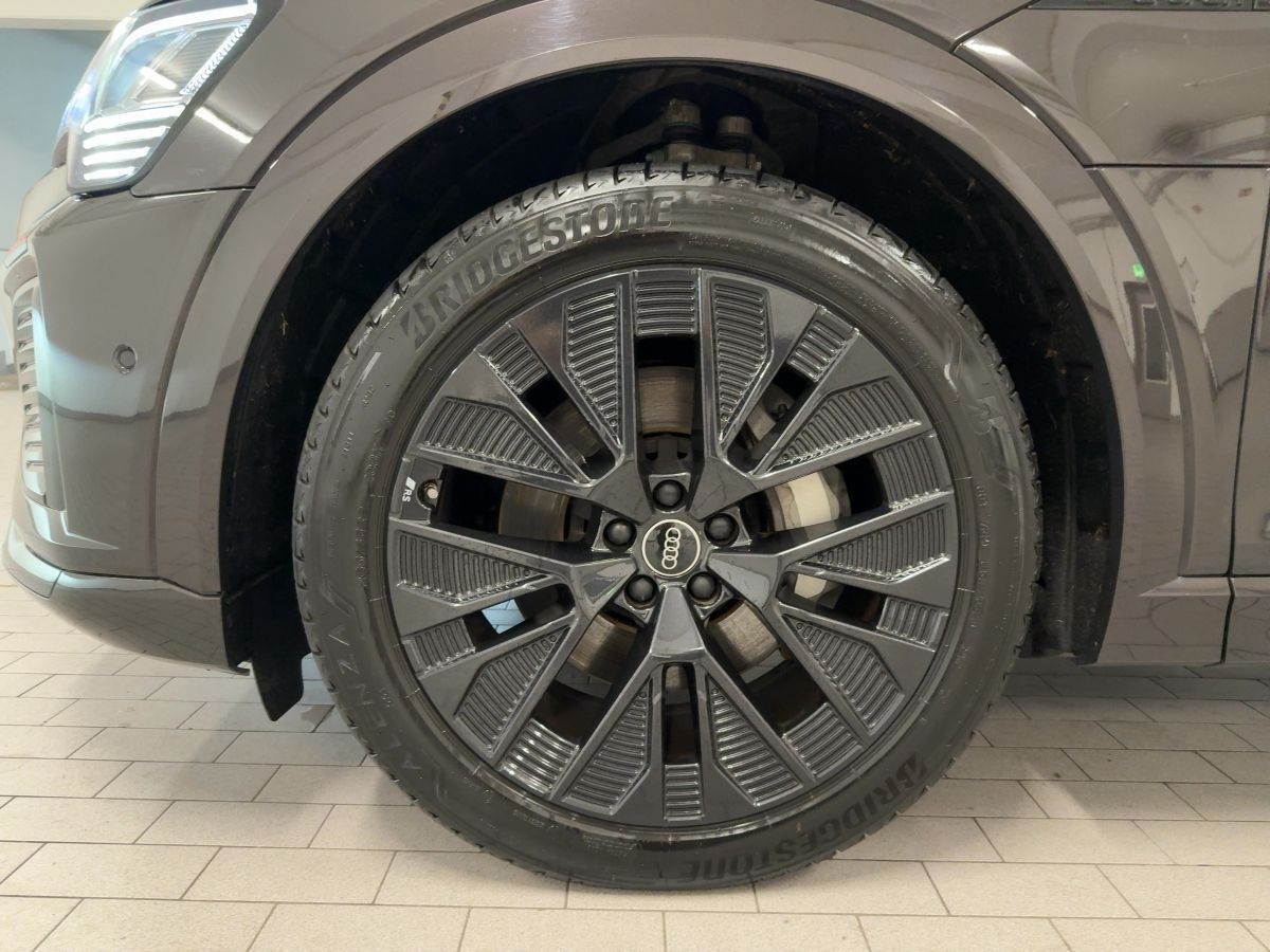 Audi Q8 e-tron - Bild 15