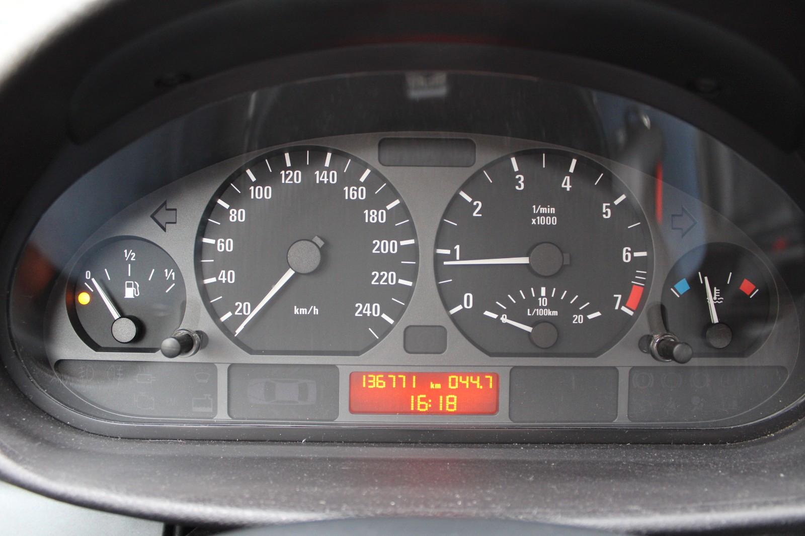 BMW 316 2004 — photo 15