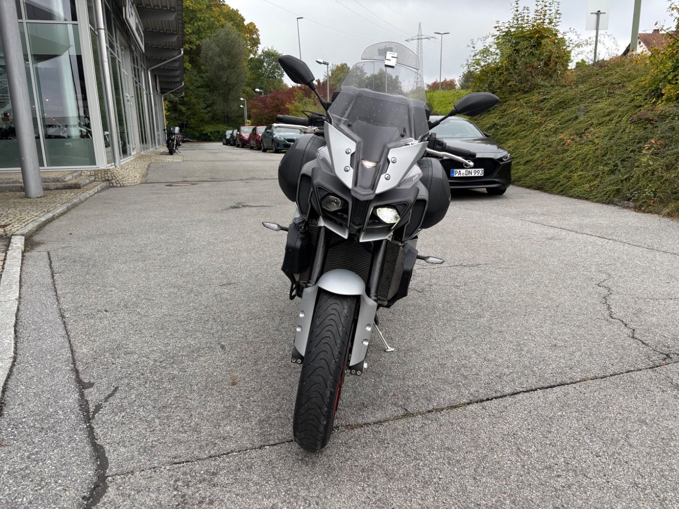 Fahrzeugabbildung Yamaha MT 10 Topcase, Seitenkoffer