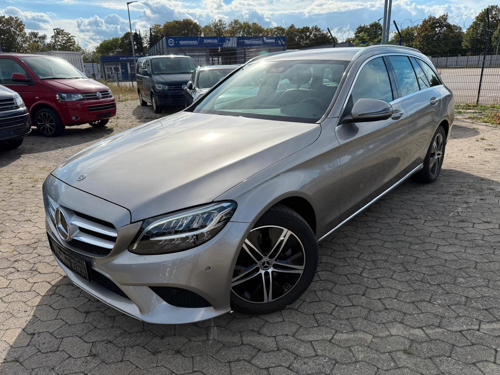 Mercedes-Benz C 220d T AVANTGARDE/LED/KAMERA/9G-TRONIC