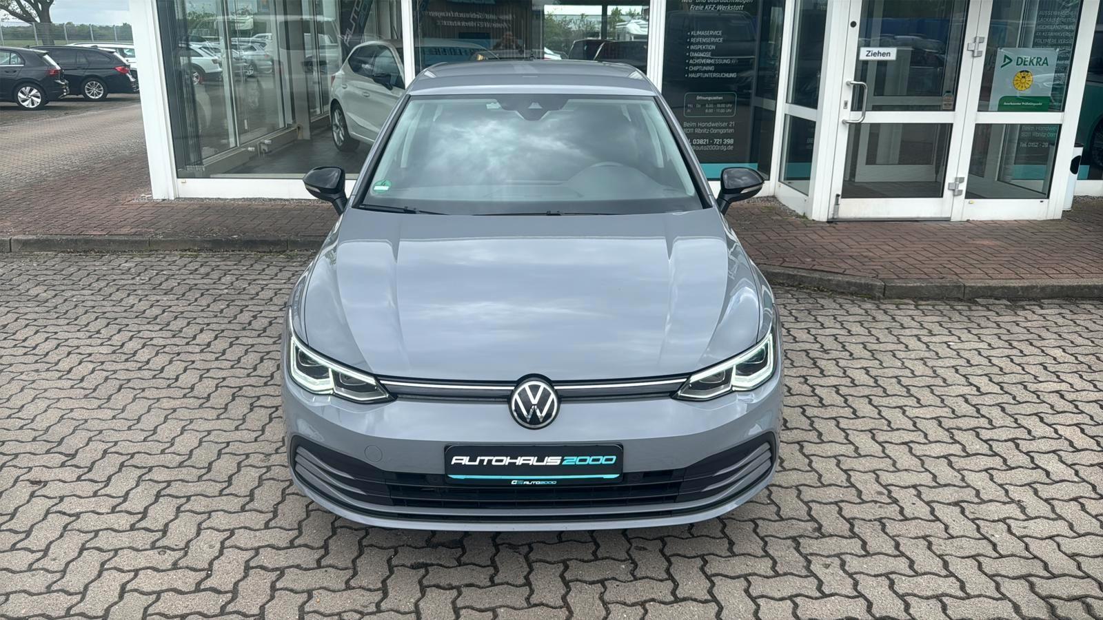 Volkswagen Golf VIII Lim. Life AHK, LED, PDC, миниатюра 2
