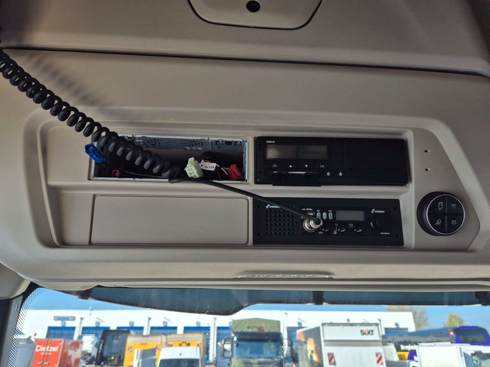 Fahrzeugabbildung Iveco S-Way AS440S48T/P mit Kipphyfraulik