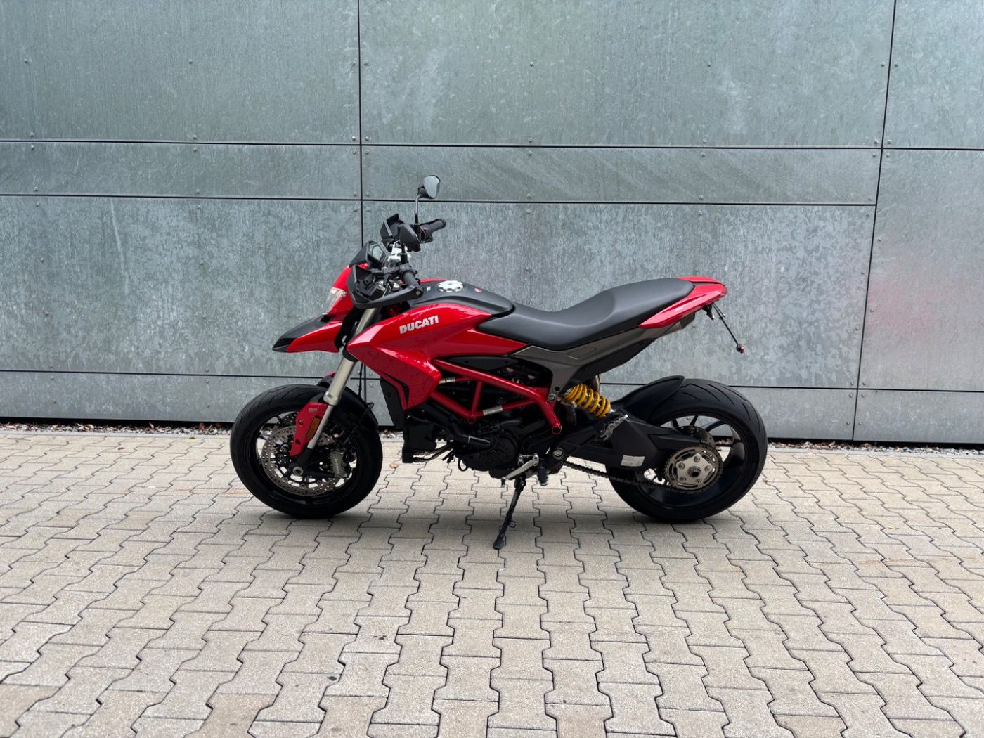 Fahrzeugabbildung Ducati Hypermotard 939