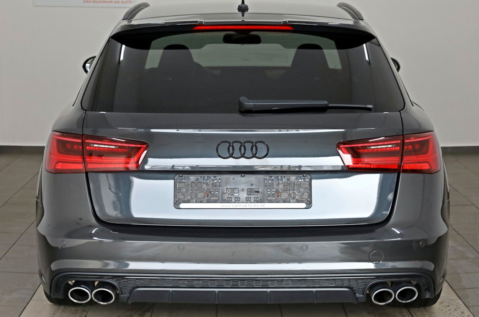 Fahrzeugabbildung Audi S6 Avant 4.0 TFSI quattro Leder,Navi,Matrix-LED