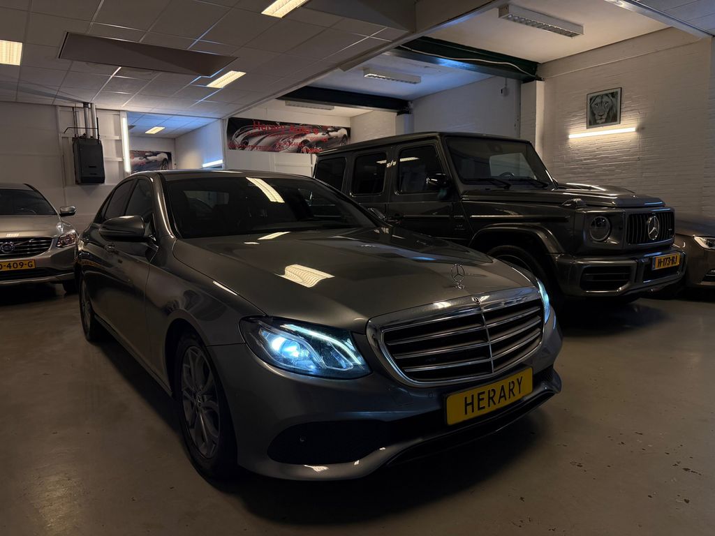 Image of Mercedes-Benz E 200