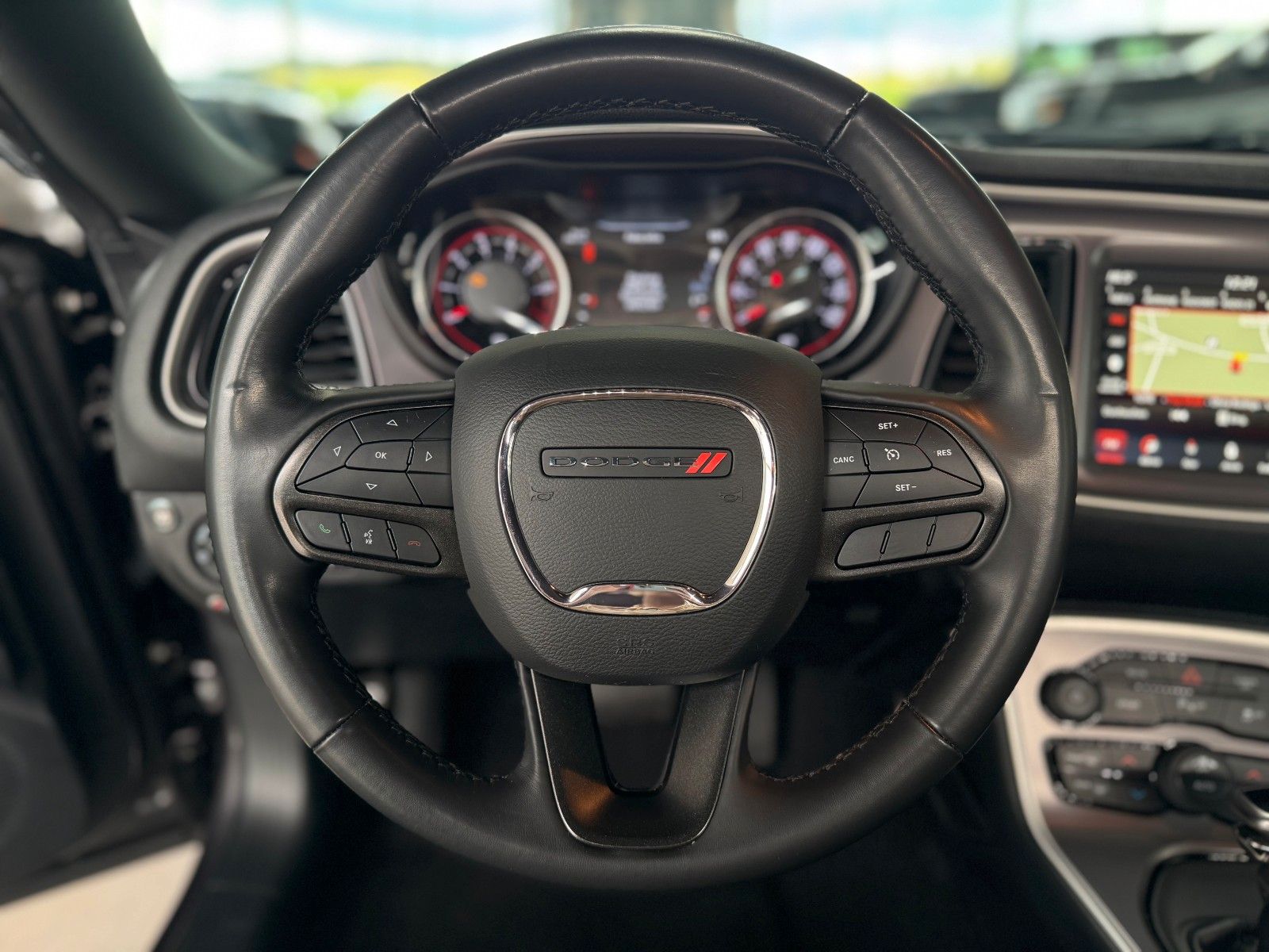 Fahrzeugabbildung Dodge Challenger SXT 3.6 V6 Navi Alpine CarPlay LPG