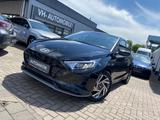 Hyundai i20DCT*16"ALU*LED*NAVI&R.KAMERA*Lenkrad&Sitzheiz - Hyundai i20: Schwarz
