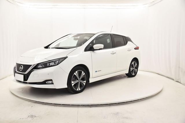 Nissan Leaf 40kWh Business CVT