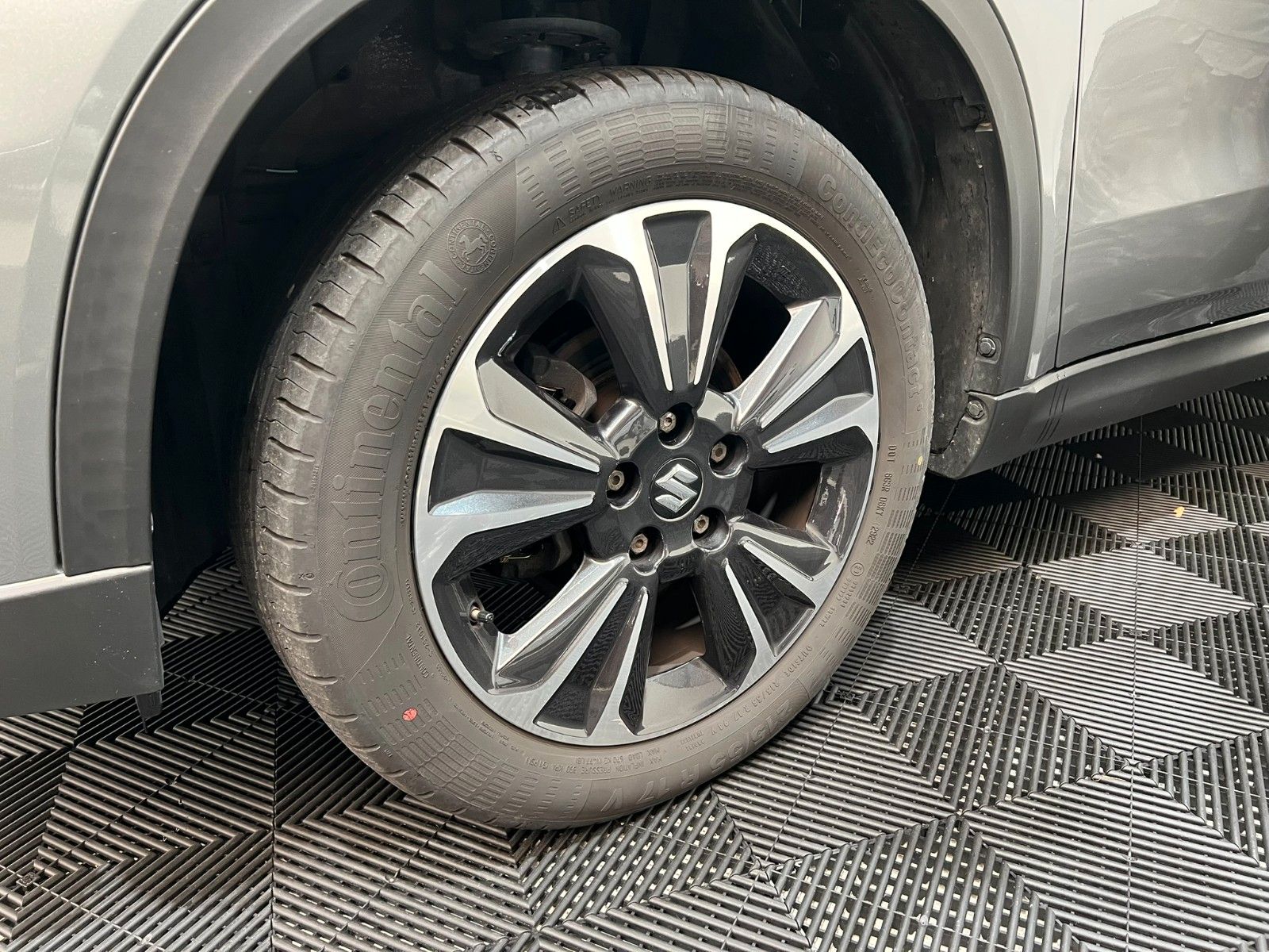 Fahrzeugabbildung Suzuki Vitara Comfort + / Pano. / LED / Allgrip