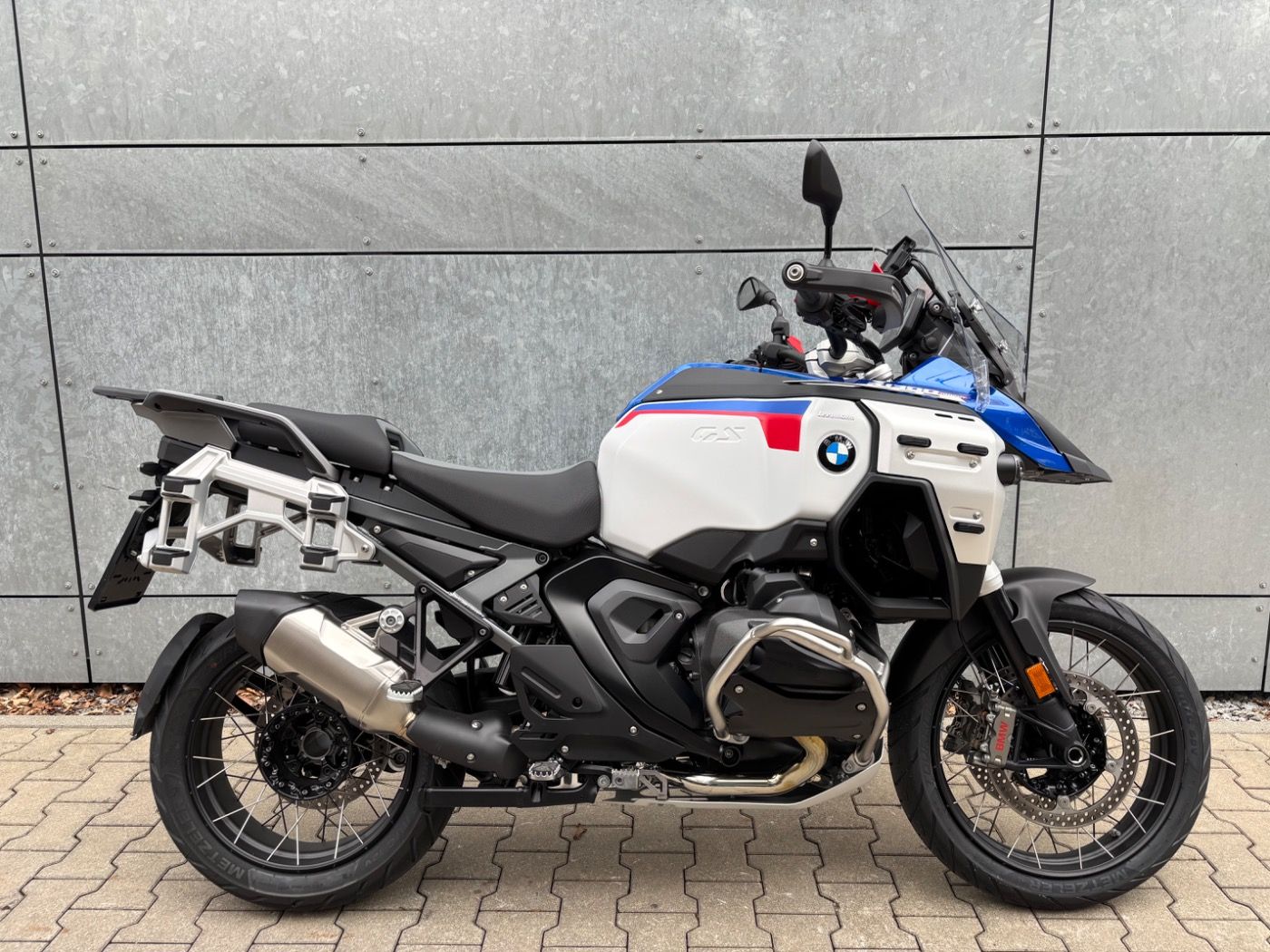 Fahrzeugabbildung BMW R 1300 GS Adventure Trophy ASA 3 Pakete Adaptive