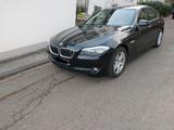 BMW F10 528i schwarz / TÜV NEU / 2. Hand - BMW 528 mit Benzin-Antrieb: Limousine, Automatik