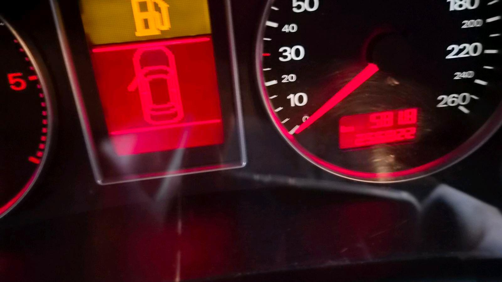 Audi A4 2006 — engine 116 HP (85kW)