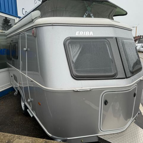 HYMER / ERIBA / HYMERCAR Touring530Legend Markise-led Teppichboden Dusche