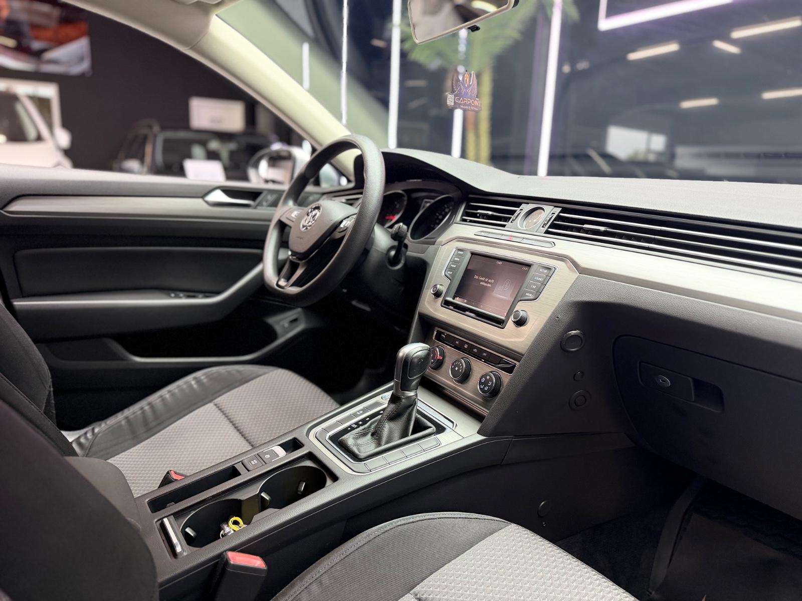Volkswagen Passat Variant Trendline 2.0TDI/Navi/Aut./BT