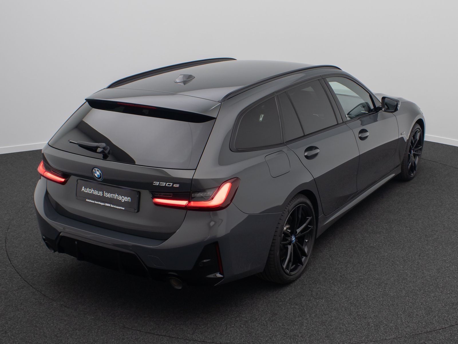 Fahrzeugabbildung BMW 330e M Sport DAB FernlichtAs HiFi Cockpit+19Zoll