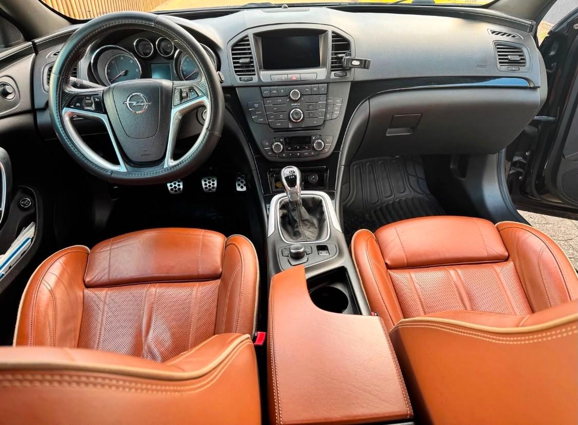 Opel Insignia 2011 — photo 6