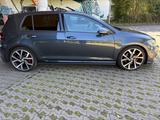 Volkswagen Golf VII GTI 2.0 TSI Pano Navi LM19" LED - Volkswagen Golf: Gti1