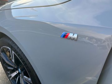 BMW i5 eDrive40