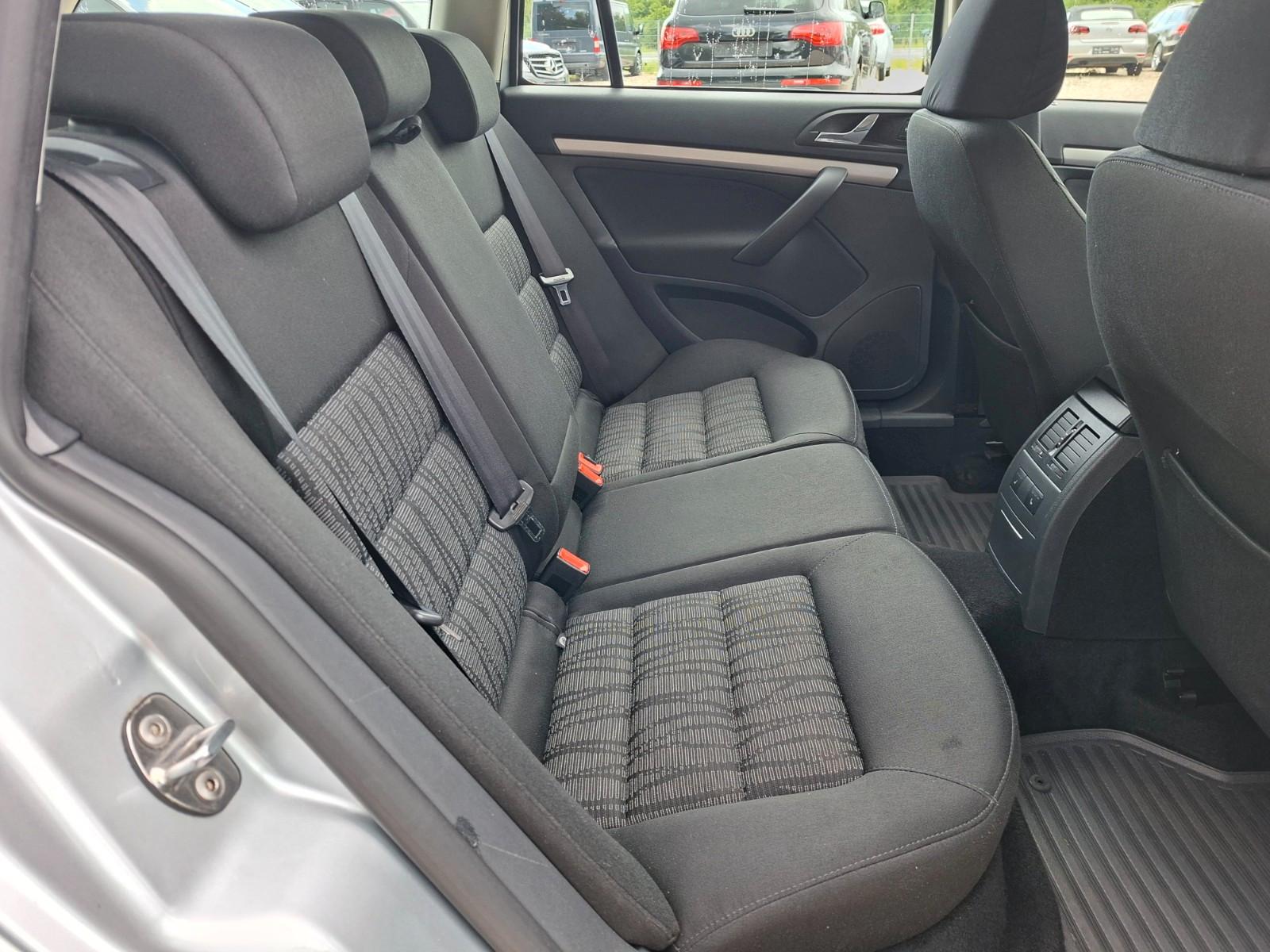 Skoda Octavia 2010 — photo 23