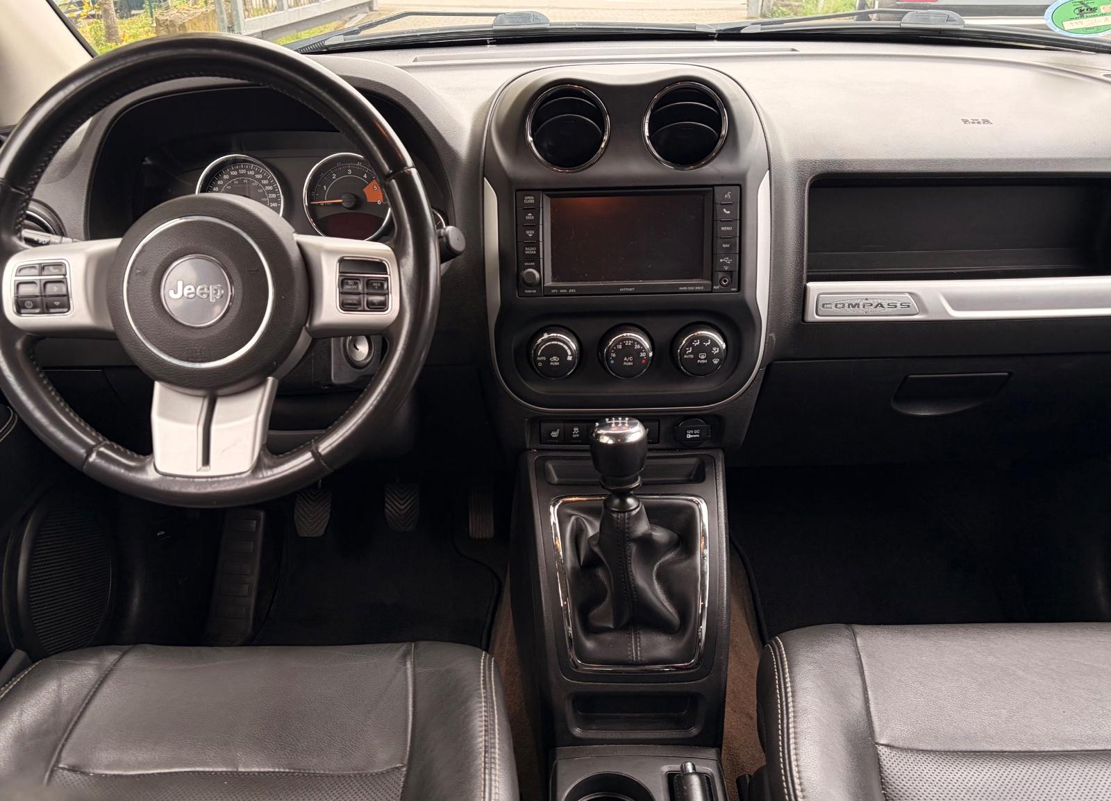 Jeep Compass 2014 — photo 10
