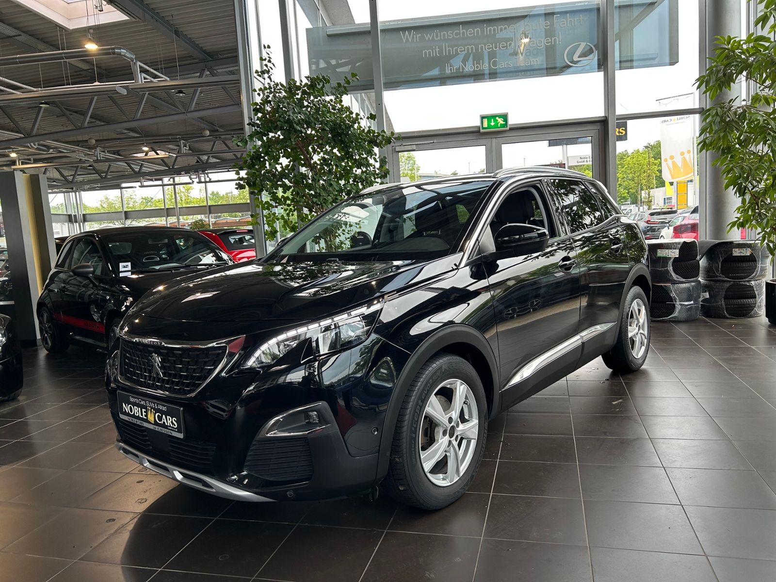 Fahrzeugabbildung Peugeot 3008 Allure KLIMA LED NAV SHZ ALU