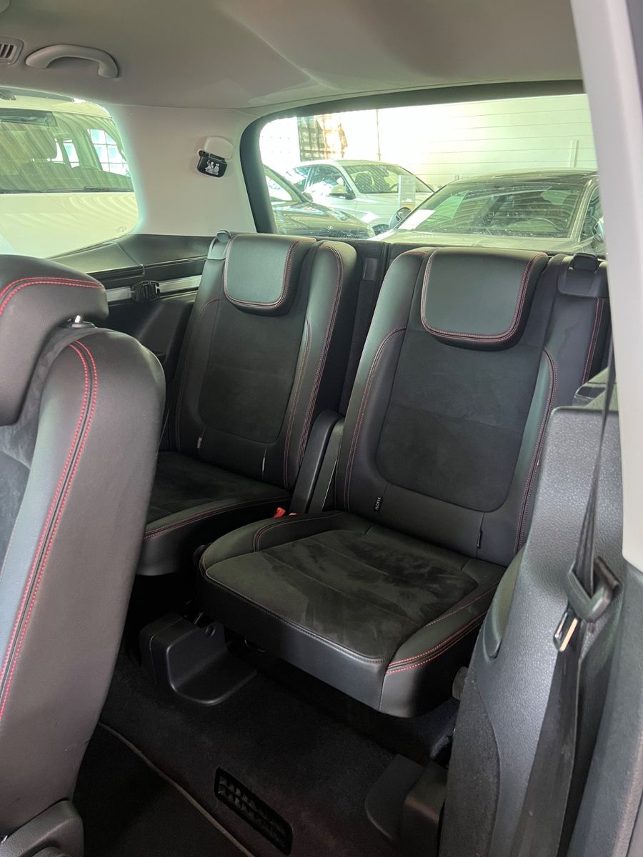 Fahrzeugabbildung SEAT Alhambra 2.0 TDI FR-Line * 7.SITZER *