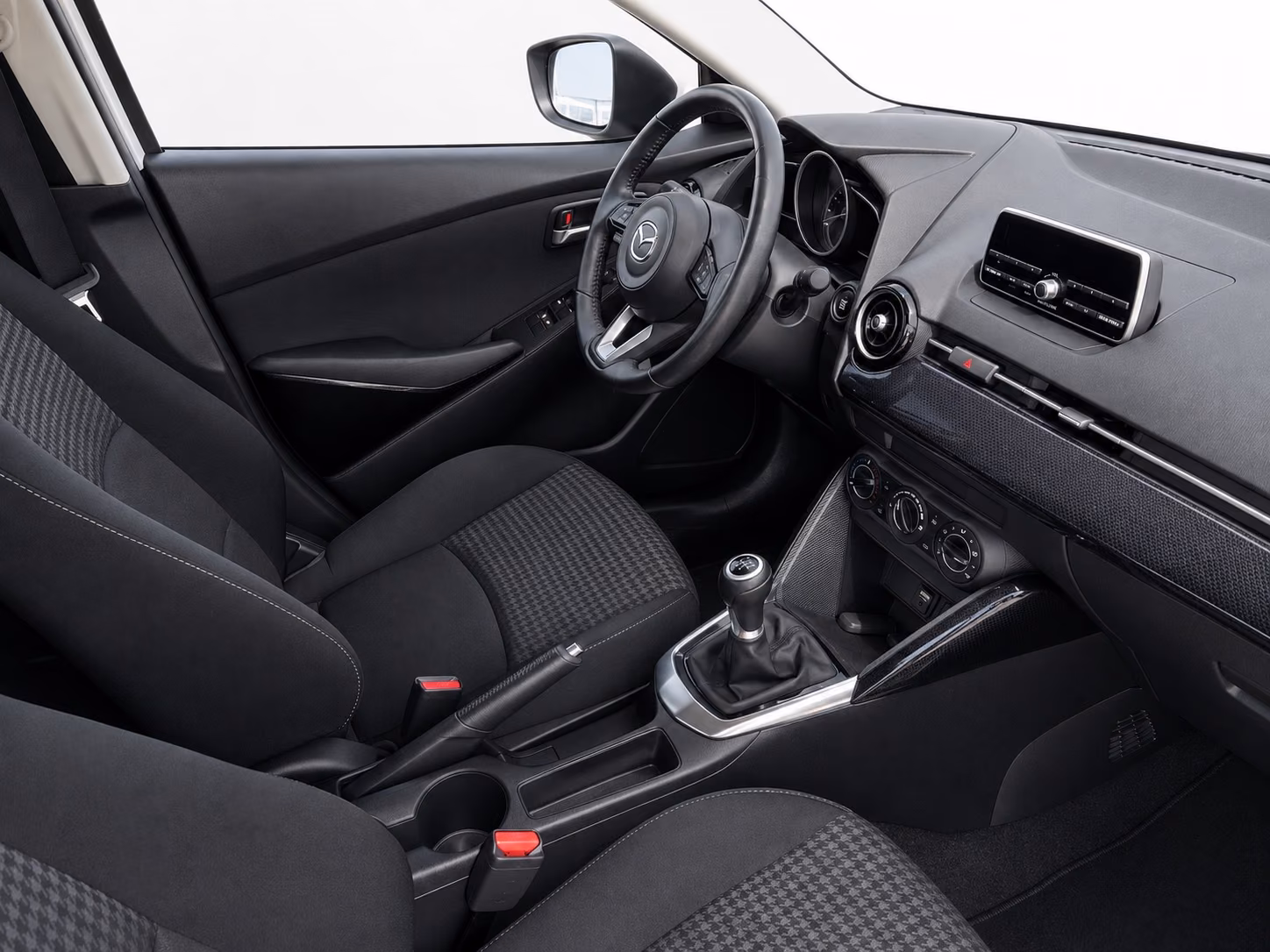 Mazda 2 Lim. Center-Line Klima