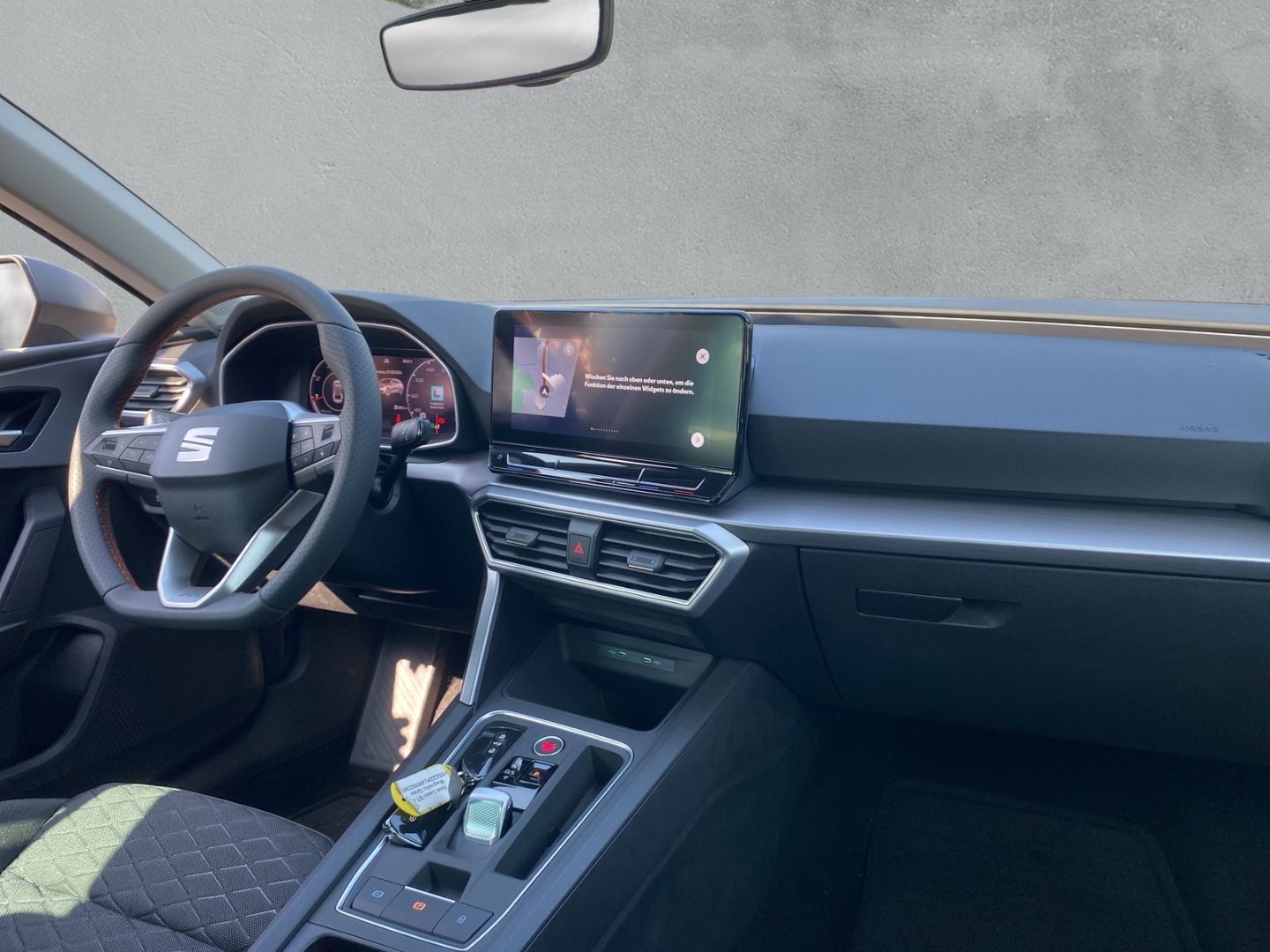 Fahrzeugabbildung SEAT Leon Sportstourer FR 2.0 TDI EU6d *Navi *digital