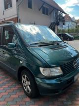 Mercedes-Benz V-Klasse 220 CDI - Mercedes-Benz E 220 aus 2001