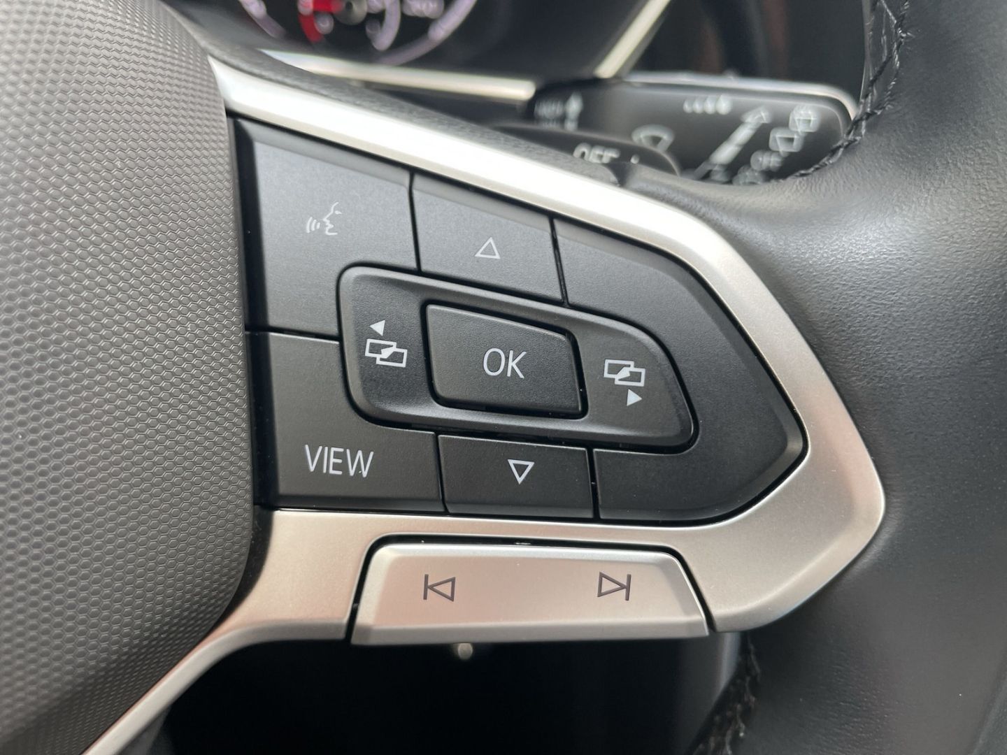 T-Cross 1.5 TSI DSG Active LED/Kamera/ACC/Navi