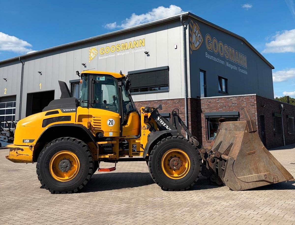 Volvo L 45H mit Hochkippschaufel
