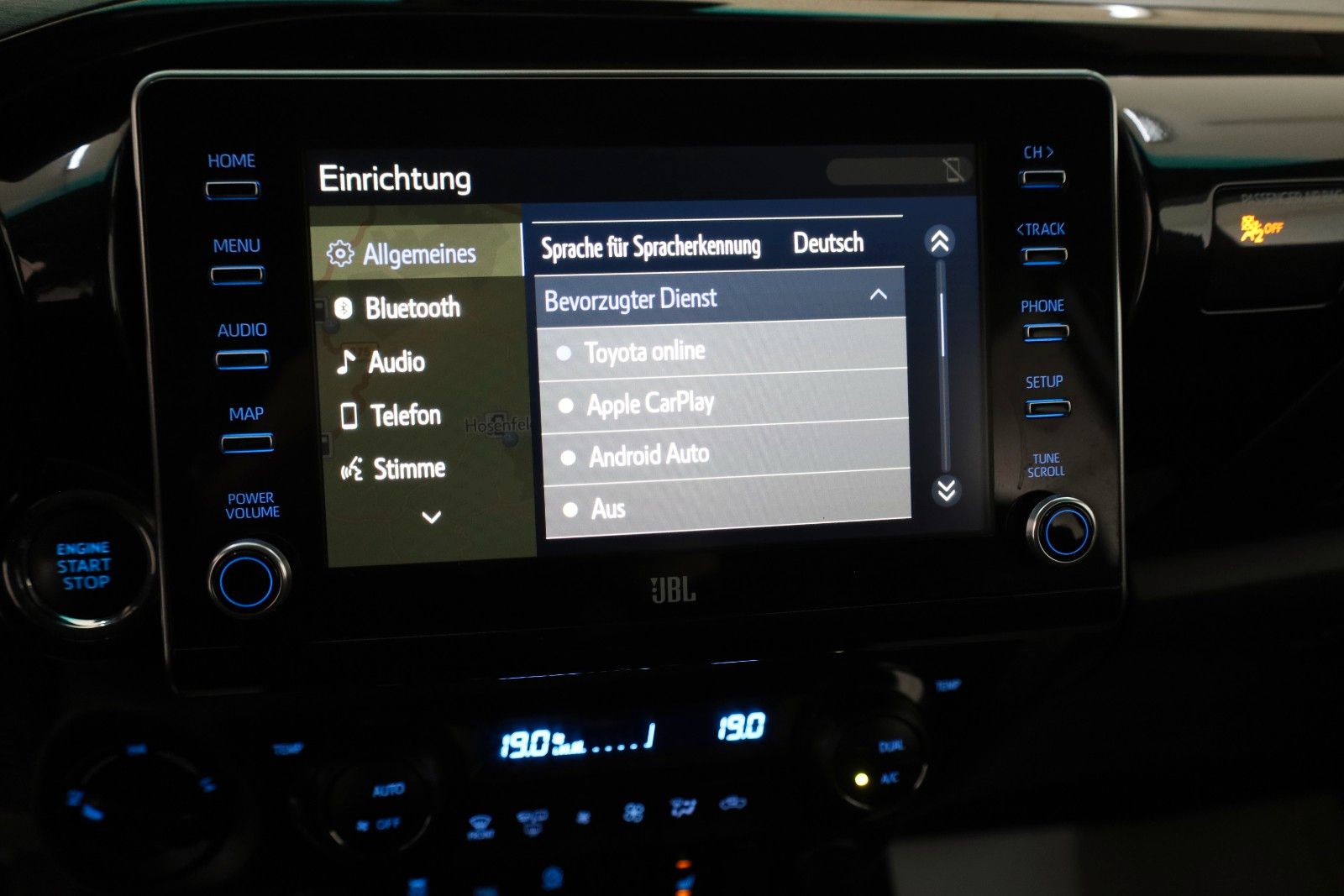 Fahrzeugabbildung Toyota Hilux 2.8 D-4D Invincible,Navi,ACC, HardTop, AHK