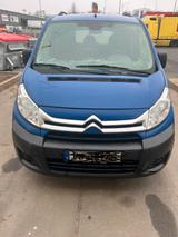 Citroën Jumpy - blaue Citroën Jumpy