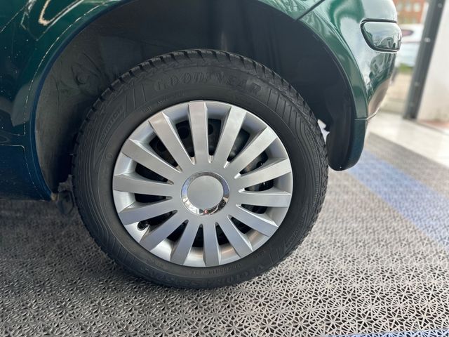 Toyota Yaris  1.3 Sol