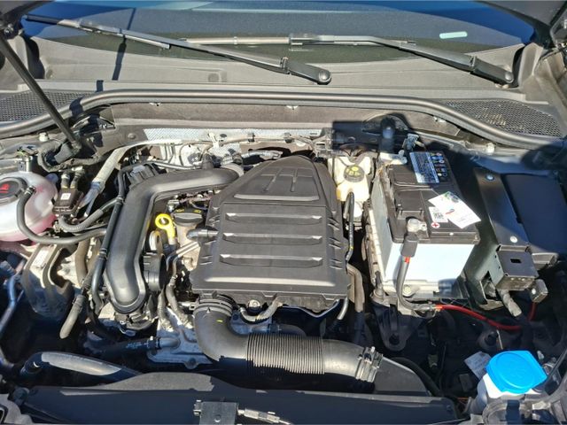 Audi Q2 design 30 TFSI S Line °LED°Navi°SHZ°PDC°AAC°