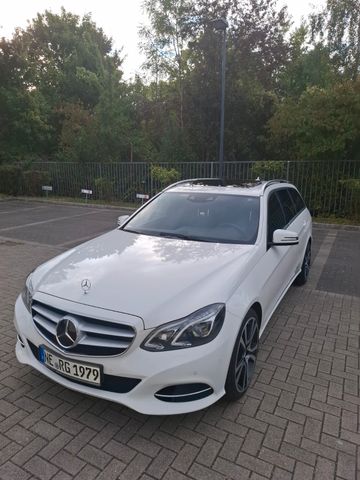 MERCEDES-BENZ E 350 BlueTEC 4MATIC T -
