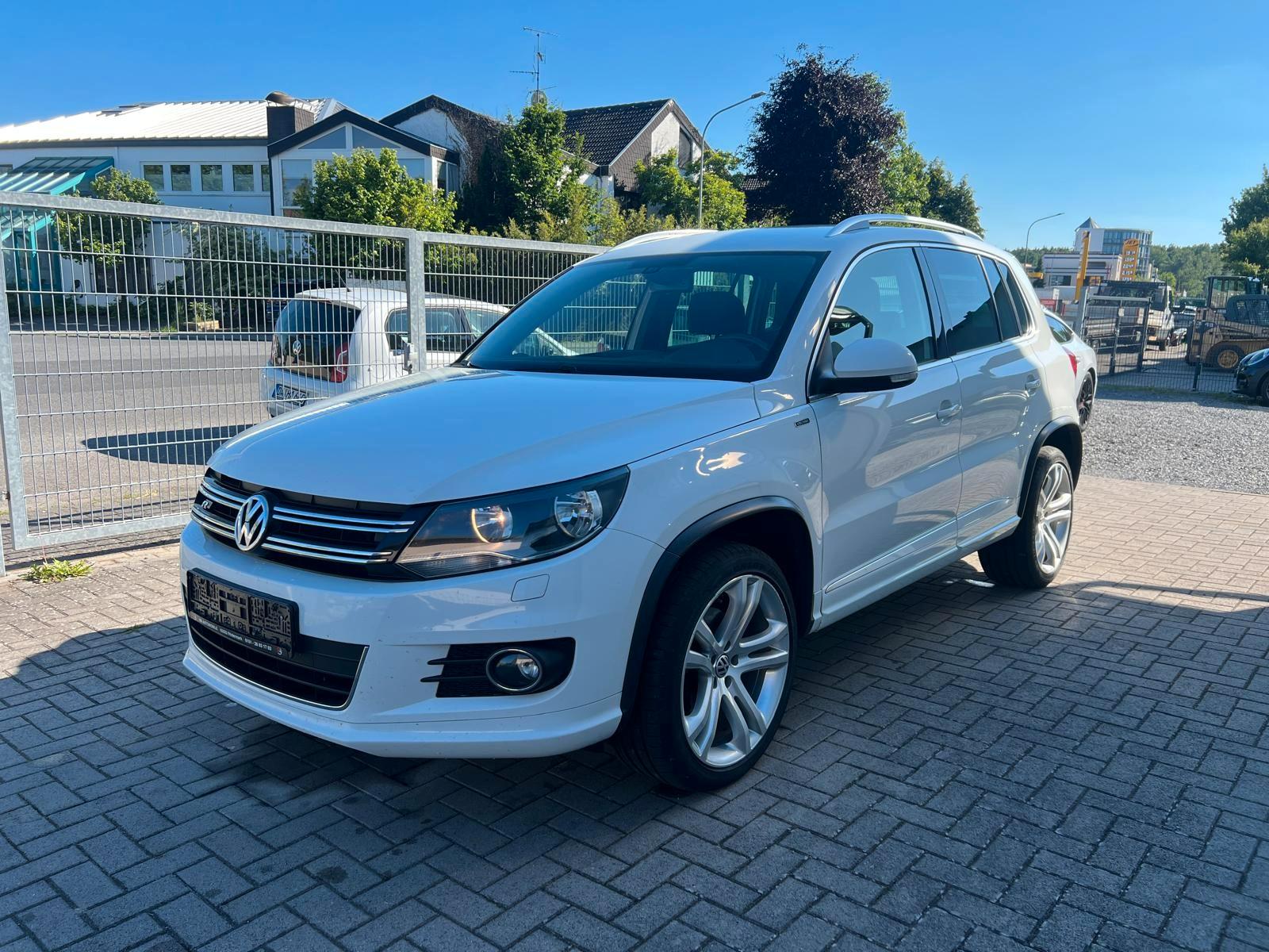 Volkswagen Tiguan Lounge Sport & Style R-Line