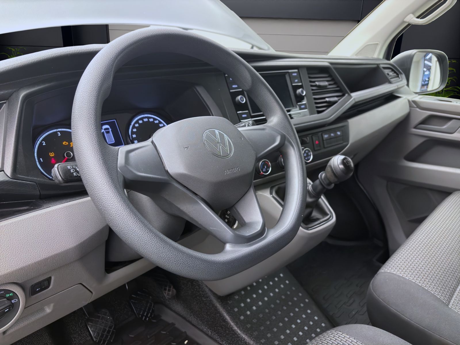 Volkswagen T6 Kombi - Bild 13