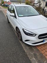 Mercedes-Benz Mercedes Benz B - Klasse 250 4Matic - Mercedes-Benz E 250: Van