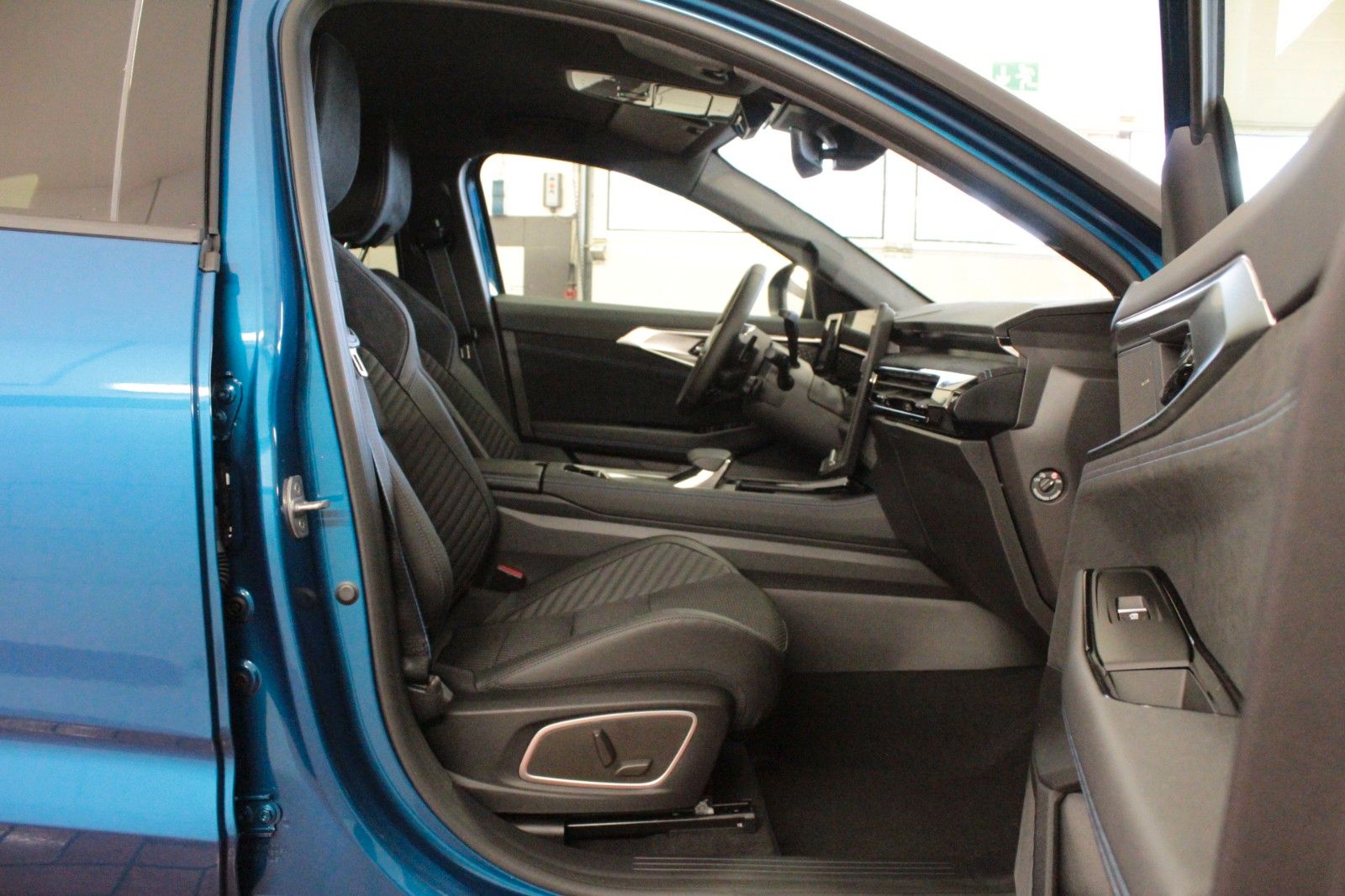 Fahrzeugabbildung Renault Austral Mild Hybrid 160 Esprit Alpine #15394