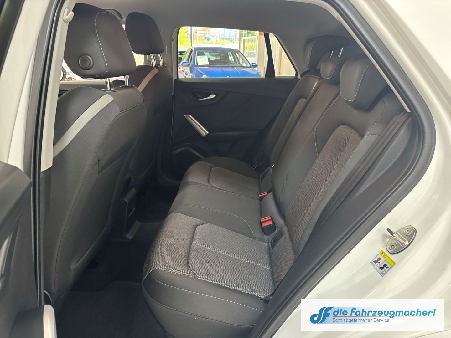 Fahrzeugabbildung Audi Q2 sport Sportpaket Navi Digitales Cockpit LED A